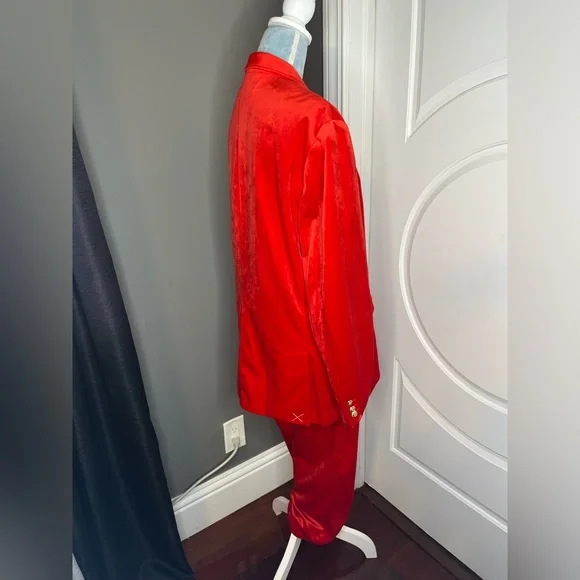 NWT Seeing Red Suit by International Concepts
